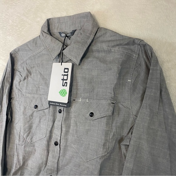 NWT Stio Men’s Small Ashton Chambray Shirt Pearl Snap Gray Long Sleeve Hiking - Picture 2 of 11